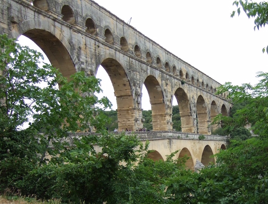 Image of Pont Du Gard in southern France.
