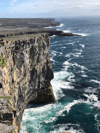 Image of the coastline of Inishmore
