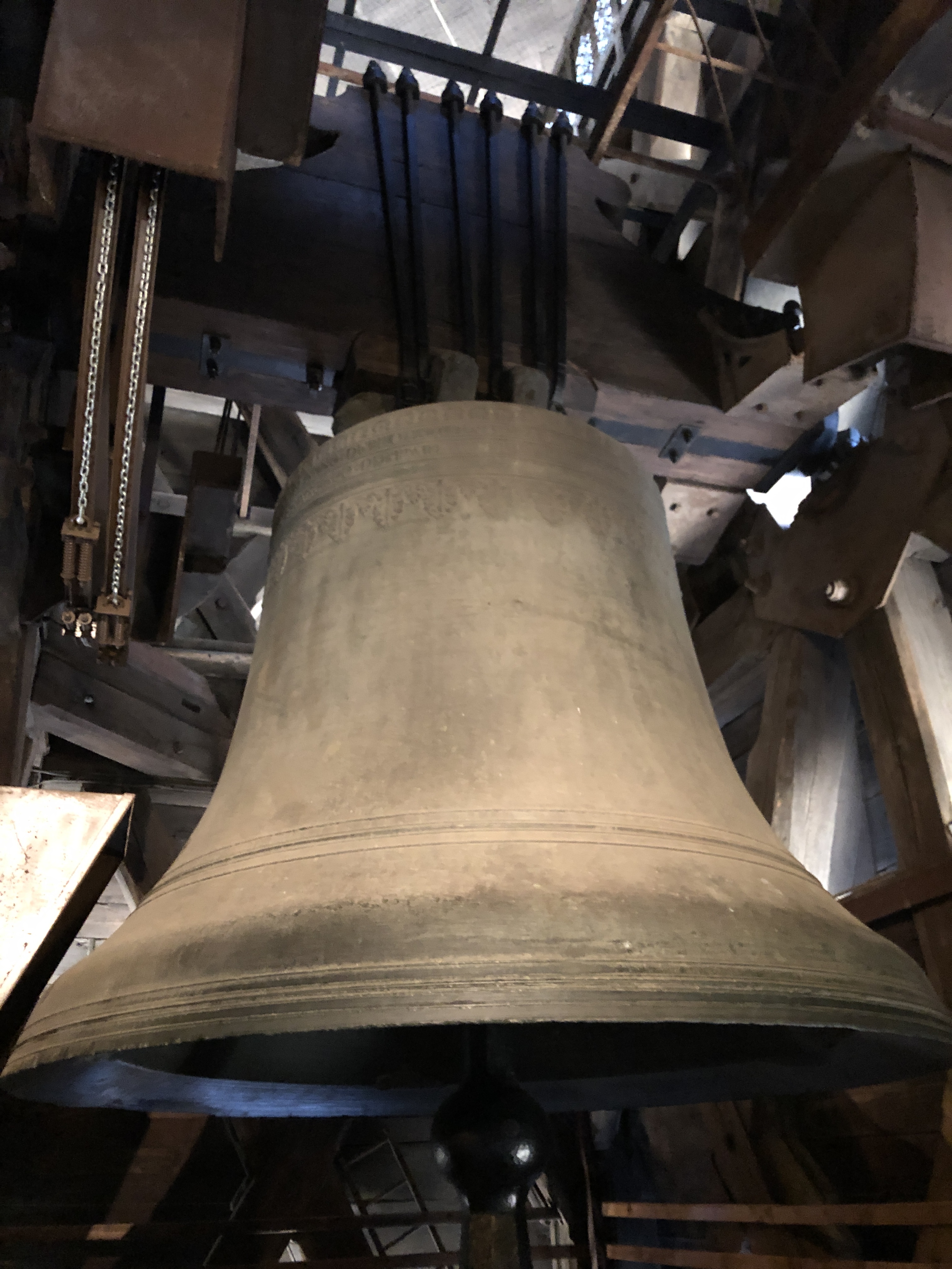 Image of a bell from Notre Dame, Paris
