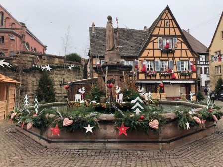 Image of Eguisheim fountain at Christmas